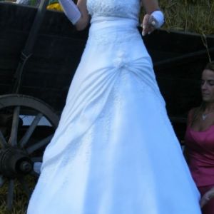  Pikna suknia lubna m.b.m. DUBER z dodatkami 